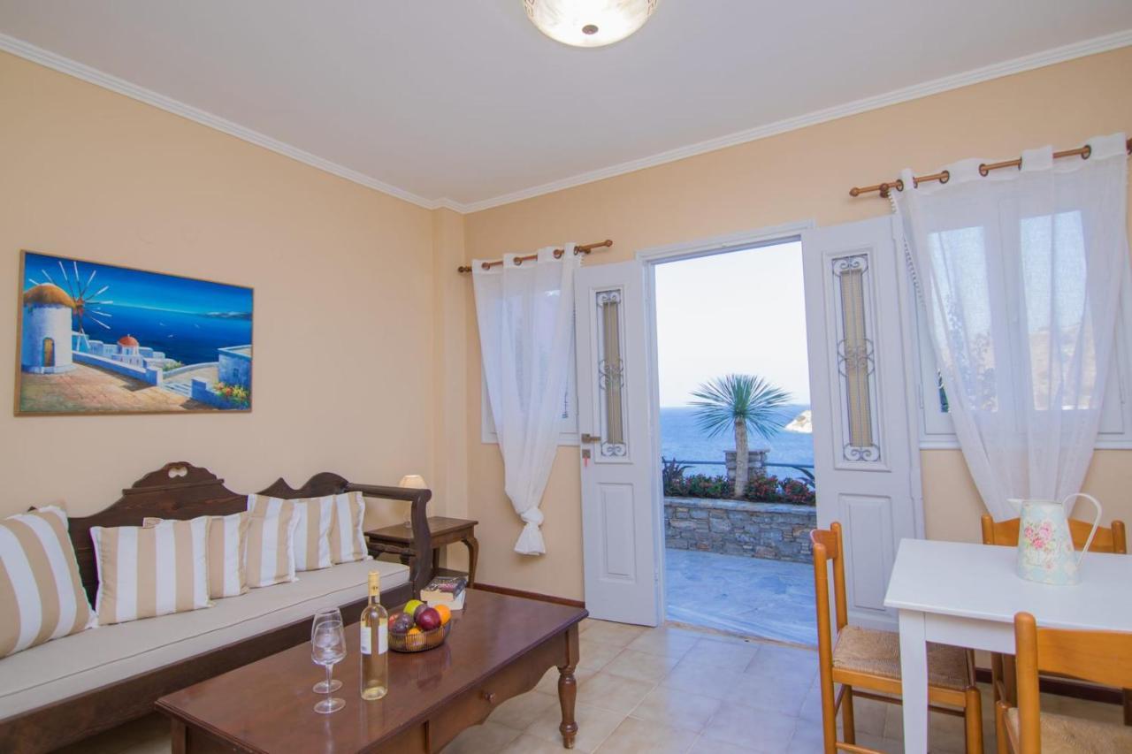 Niriides Aparthotel