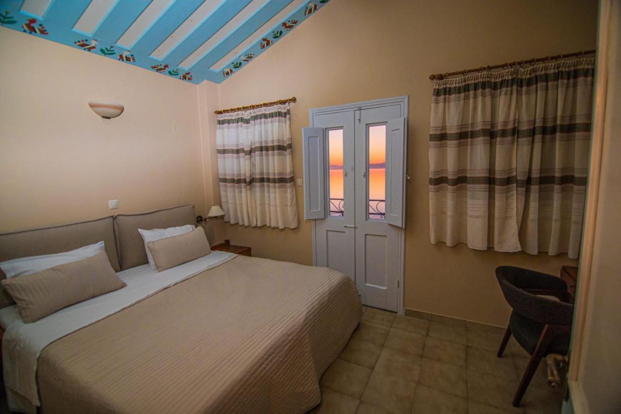 Niriides Aparthotel