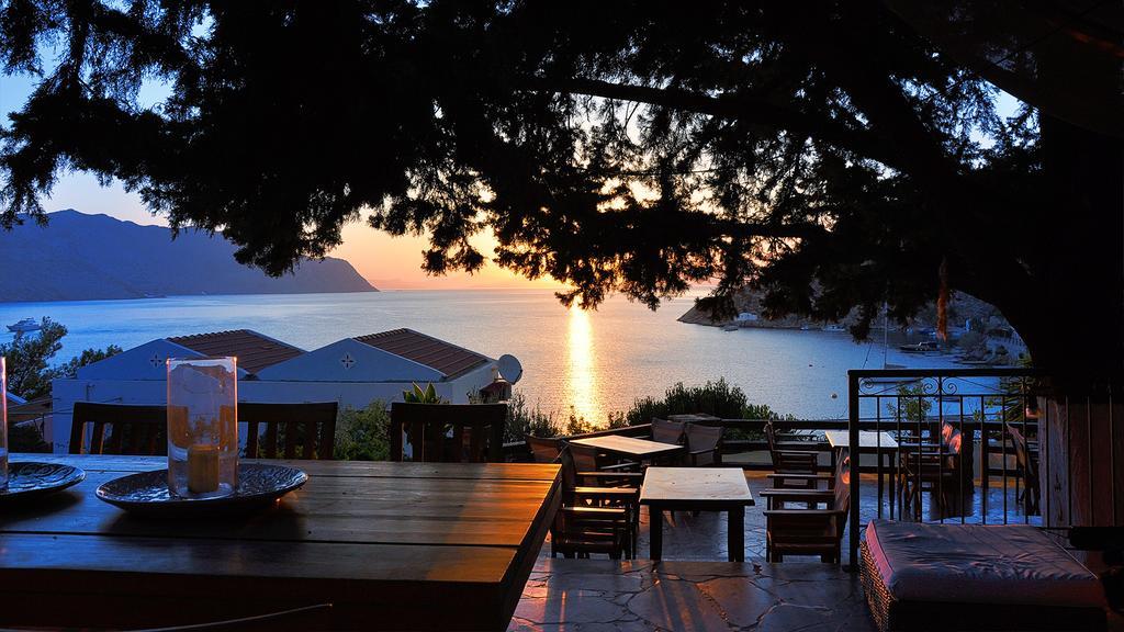 Aparthotel Niriides