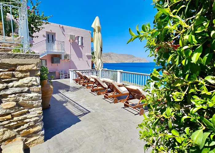 Niriides Hotel Apartments
